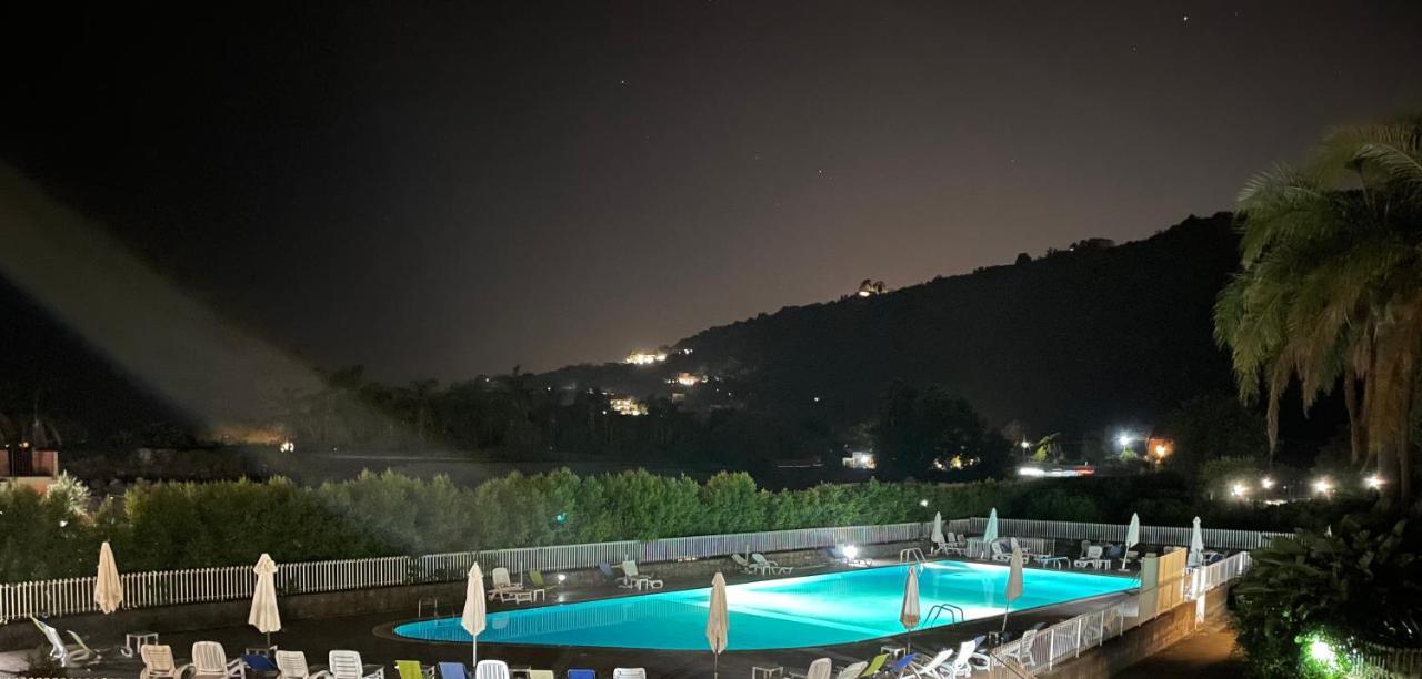 Tuttifrutti Holiday Acireale Kültér fotó