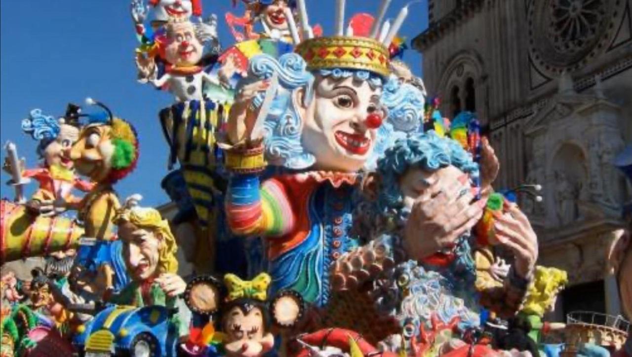 Tuttifrutti Holiday Acireale Kültér fotó