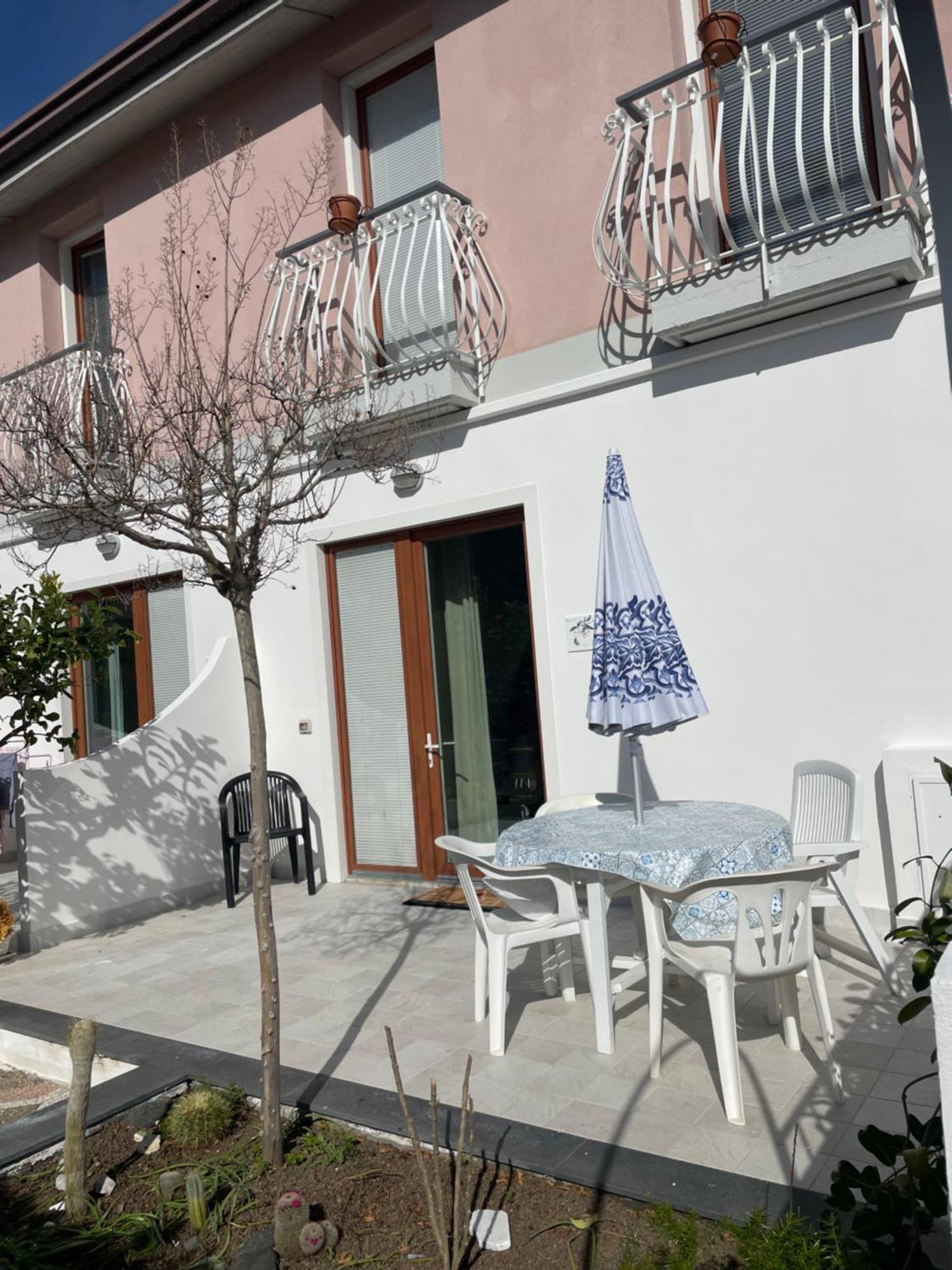 Tuttifrutti Holiday Acireale Kültér fotó